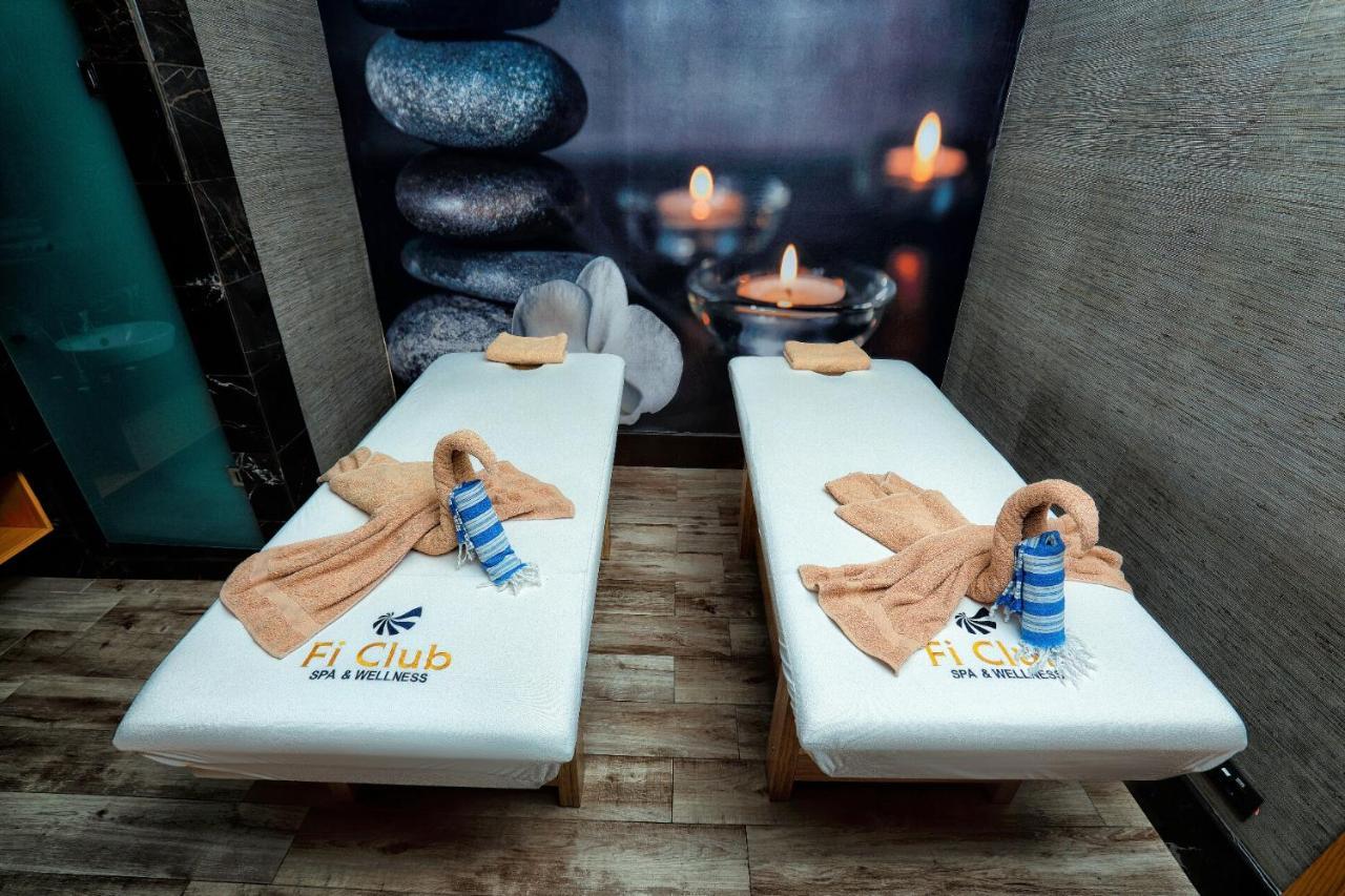 The Green Park Ґазіантеп Екстер'єр фото Massage beds at a spa